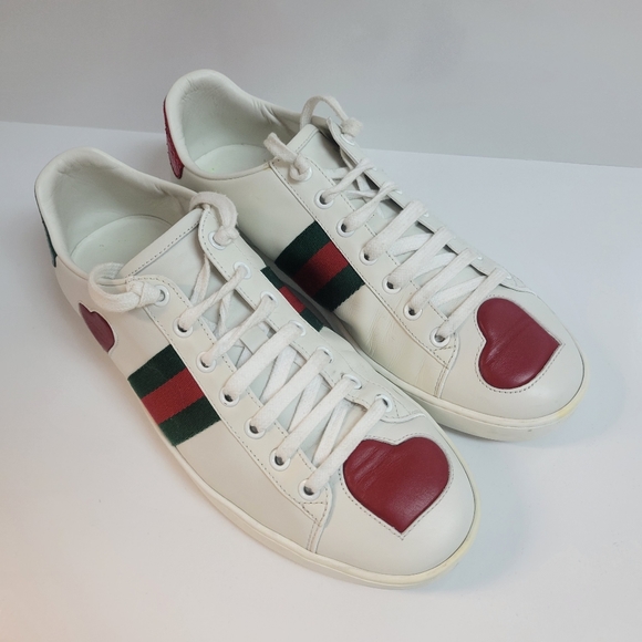 ❌SOLD❌GUCCI SNEAKERS - Picture 3 of 15